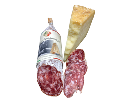 Italiaanse worst. Salamino parmiggiano (Italie)